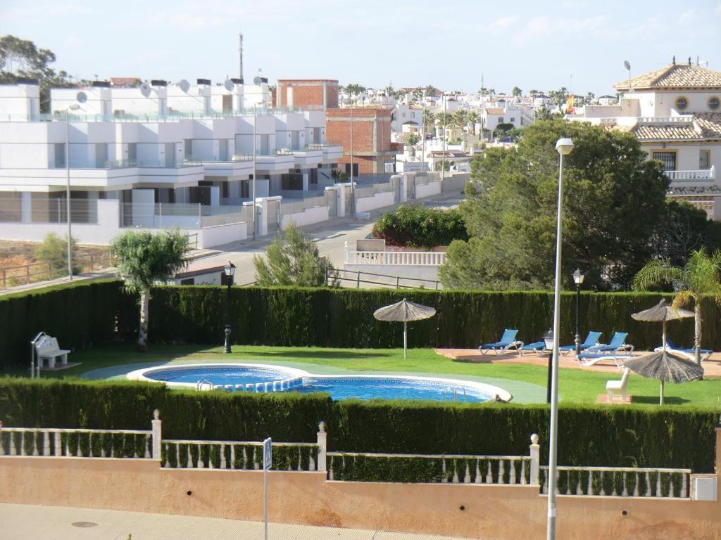 Los Dolses Don Juan,Villa Avec Piscine Privee โอริอุเอลา ภายนอก รูปภาพ
