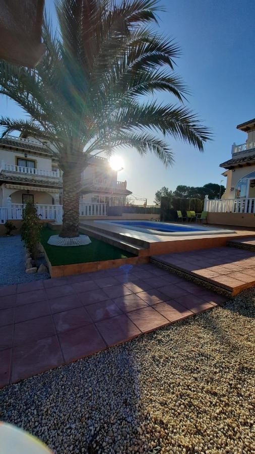 Los Dolses Don Juan,Villa Avec Piscine Privee โอริอุเอลา ภายนอก รูปภาพ